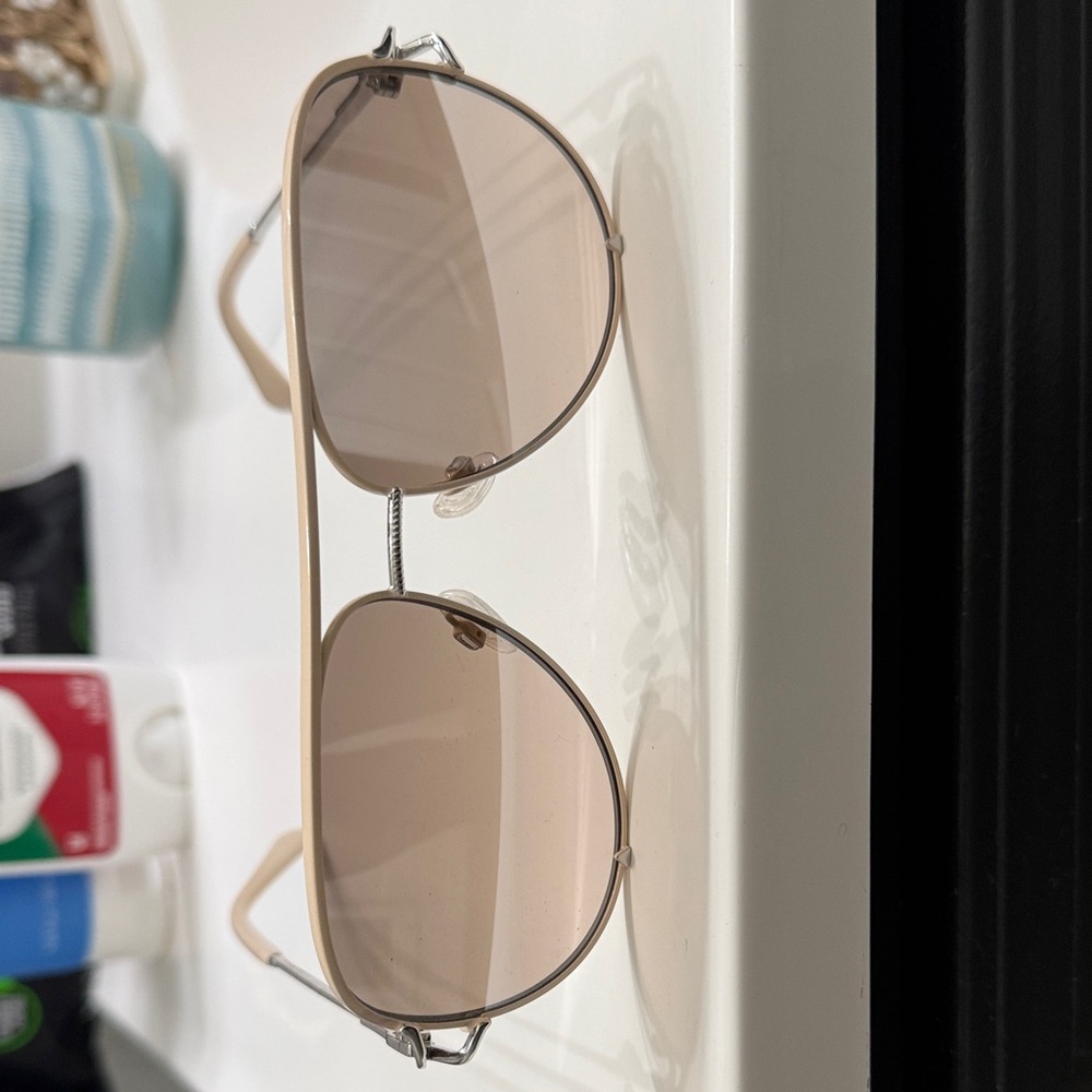 Quay Australia Silver Aviator Sunglasses - Picture 4 of 6